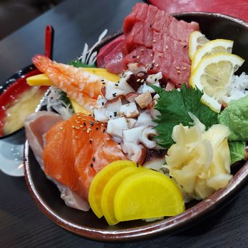 Yoshi Sushi - Chirashi - Japanese Near Me - Milpitas, California Yoshi Sushi - Chirashi - Japanese Near Me - Milpitas, California