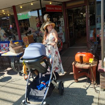 Penney Lane Antiques - Antiques Near Me - Vernonia, Oregon