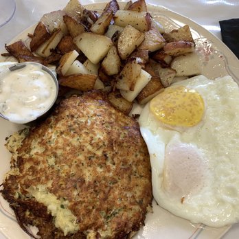 Fishtails Cafe - Clam fritter - Seafood Near Me - South Beach, Oregon Fishtails Cafe - Clam fritter - Seafood Near Me - South Beach, Oregon