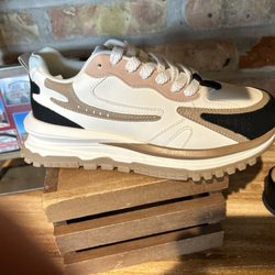 Tootsies Shoes