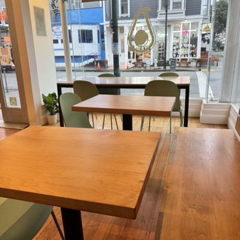 Avotoasty - Interior of Avotoasty - Breakfast & Brunch Near Me - San Francisco, California