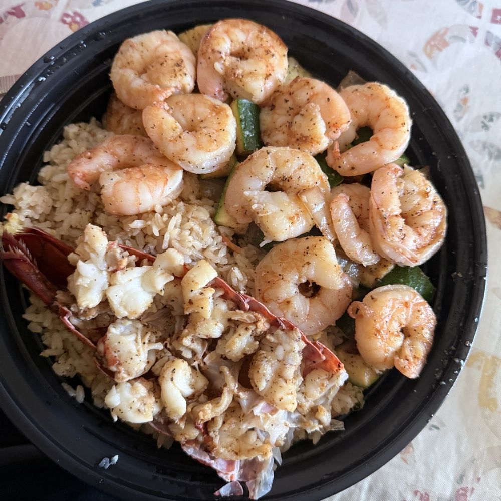 Ezbachi - Lobster & Shrimp combo - Noodles Near Me - Newark, California Ezbachi - Lobster & Shrimp combo - Noodles Near Me - Newark, California