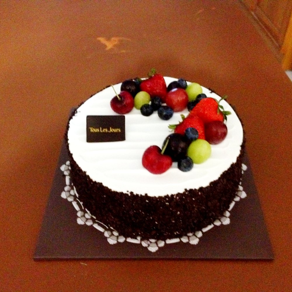 Tous Les Jours - Cream Cake - Bakeries Near Me - Edison, New Jersey Tous Les Jours - Cream Cake - Bakeries Near Me - Edison, New Jersey