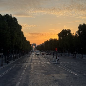 Bustronome - French Near Me - Paris, 75