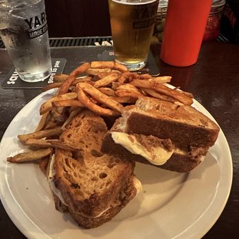 Good Dog Bar - Short Rib Grilled Cheese & Fries - Pubs Near Me - Philadelphia, Pennsylvania Good Dog Bar - Short Rib Grilled Cheese & Fries - Pubs Near Me - Philadelphia, Pennsylvania