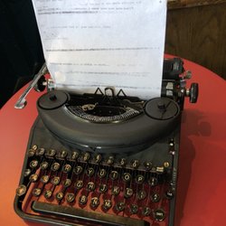 Poets Oak Cliff Bookshop - Typewriters - was swept up with nostalgia