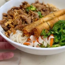 N6. Spring Rolls & Grilled Pork Vermicelli N6. Spring Rolls & Grilled Pork Vermicelli