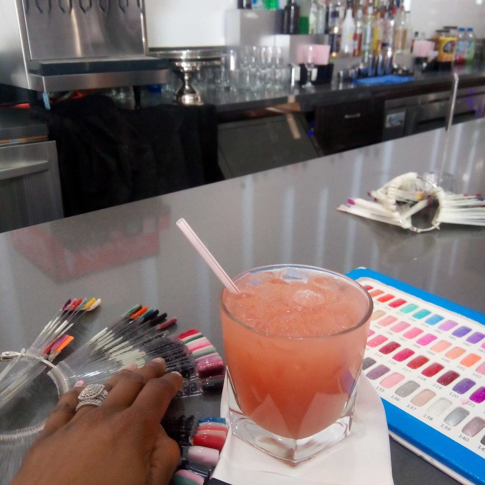 Infinite Nails & Spa - The bar - Nail Salons Near Me - Houston, Texas