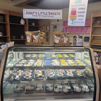 Josef's Vienna Bakery & Cafe - More choices - Bakeries Near Me - Reno, Nevada