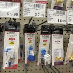 Elder's Ace Hardware-Dayton Blvd - Router outlet