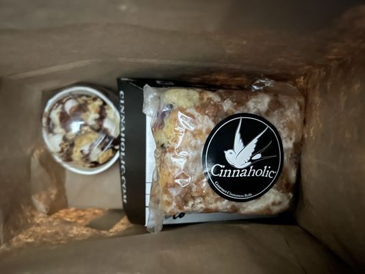 Cinnaholic by null