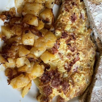 Penny's Diner and Restaurant - Diners Near Me - Norwalk, Connecticut