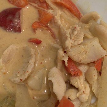 Thailicious - Chicken with yellow curry - Thai Near Me - Longwood, Florida Thailicious - Chicken with yellow curry - Thai Near Me - Longwood, Florida