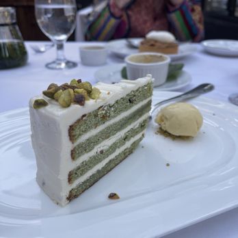 The Mountain House - Pistachio cake - New American Near Me - Woodside, California