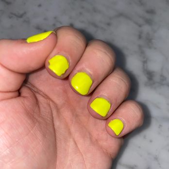 Kim’s Nails and Spa - Chipping - Nail Salons Near Me - Canoga Park, California