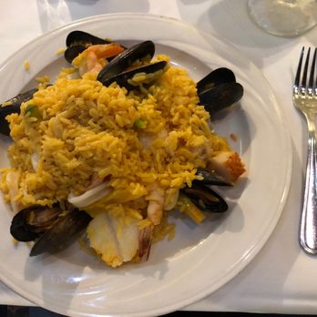 Cacique - Paella de Marisco - Spanish Near Me - Frederick, Maryland