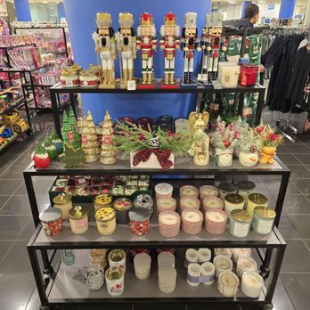 Macy's Backstage - Shoe Stores Near Me - Vernon Hills, Illinois