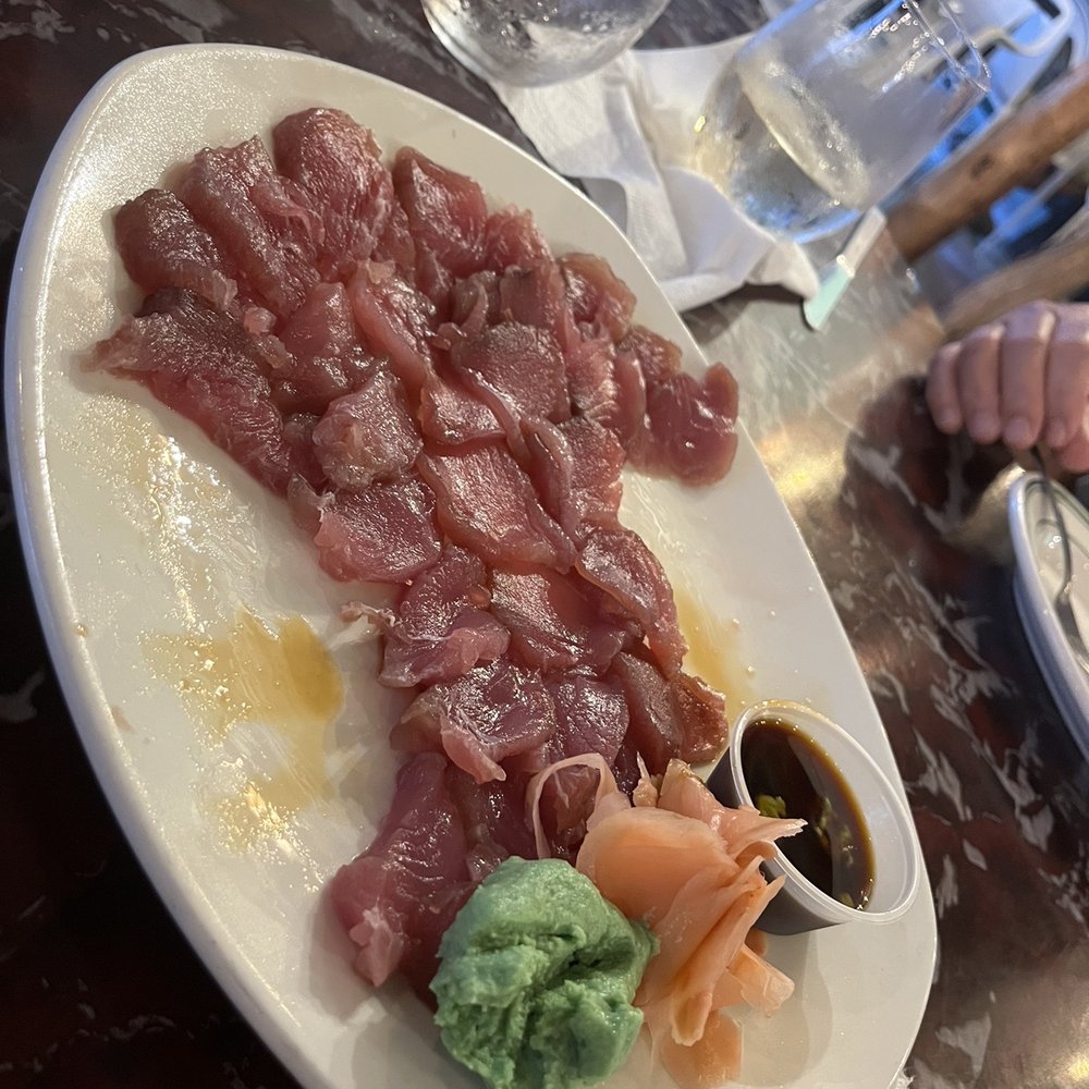 Smokey's - Great deal on the sashimi. - Seafood Near Me - Tijuana, BCS Smokey's - Great deal on the sashimi. - Seafood Near Me - Tijuana, BCS