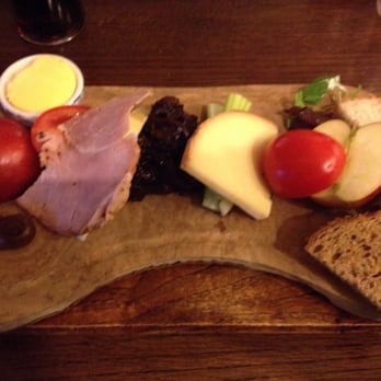 The Old Orchard - Really great ploughman's! - Gastropubs Near Me - Harefield, XGL The Old Orchard - Really great ploughman's! - Gastropubs Near Me - Harefield, XGL