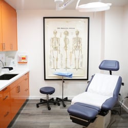 Mend Urgent Care - Procedure Room