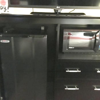 Best Western Plus Poconos Hotel - full size mini fridge & microwave - Hotels Near Me - Tannersville, Pennsylvania Best Western Plus Poconos Hotel - full size mini fridge & microwave - Hotels Near Me - Tannersville, Pennsylvania