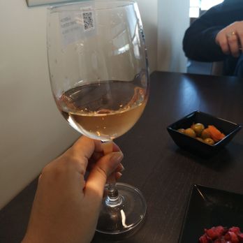 Iberia Sala VIP - Rose wine - Airport Lounges Near Me - Madrid, M