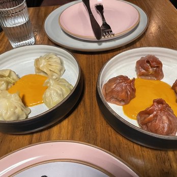 Base Camp - 4 Piece Pork Momo 4 Piece Chicken Momo - Himalayan/Nepalese Near Me - San Francisco, California