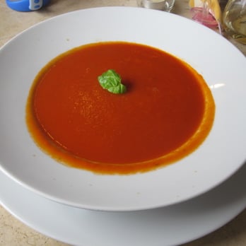 Zucchero Bistrorante - Tomatensuppe - Bistros Near Me - Bodenmais, BY Zucchero Bistrorante - Tomatensuppe - Bistros Near Me - Bodenmais, BY