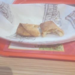 Pollo Campero - Se que las imágenes de publicidad siempre exageran el producto pero esto ya es descarado.