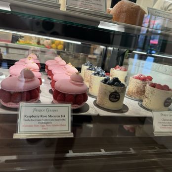 Pierrot Gourmet - Coffee & Tea Near Me - Chicago, Illinois