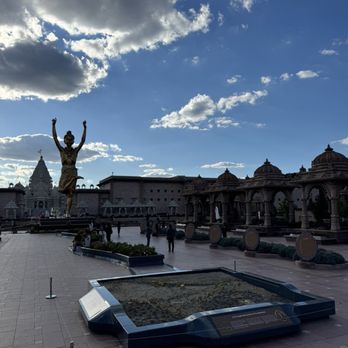 BAPS Swaminarayan Akshardham - Hindu Temples Near Me - Robbinsville, New Jersey