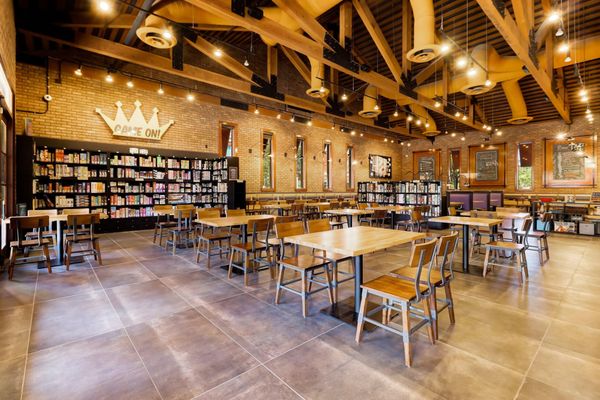 Snakes & Lattes Tempe by null