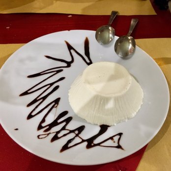 Osteria da Pampo - Panna cotta alla menta fresca - Seafood Near Me - Vicenza, VE Osteria da Pampo - Panna cotta alla menta fresca - Seafood Near Me - Vicenza, VE