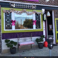 The Grateful Head - This is us! We're a unique salon boutique!