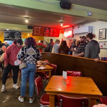 Franklin Barbecue - Inside - Barbeque Near Me - Austin, Texas Franklin Barbecue - Inside - Barbeque Near Me - Austin, Texas