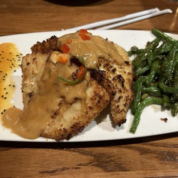 Kona Grill - Omaha - Macadamia Nut Chicken* - New American Near Me - Omaha, Nebraska Kona Grill - Omaha - Macadamia Nut Chicken* - New American Near Me - Omaha, Nebraska