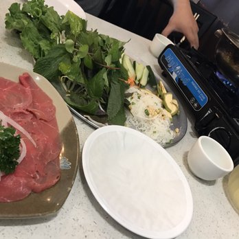 Pho Cuu Long Mien Tay - Rice paper wraps with satay beef and veggies - Vietnamese Near Me - North York, Ontario