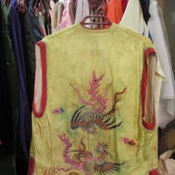 De Oriente - Blusa Bordada con Hilos de Oro de 400 Años de Antigüedad