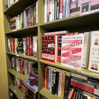 Sundog Books - Bookstores Near Me - Santa Rosa Beach, Florida