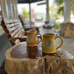 Wildflower Bed & Breakfast On the Square - Beautiful wrap around porch where you can hear the music from the square.