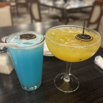 Metropol Restaurant & Bar - Blue Island / Mango Margarita - Puerto Rican Near Me - Miami, Florida Metropol Restaurant & Bar - Blue Island / Mango Margarita - Puerto Rican Near Me - Miami, Florida