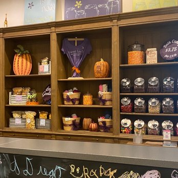 Sweet Firefly - a display of sweet treats - Ice Cream & Frozen Yogurt Near Me - Richardson, Texas
