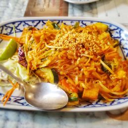 Phad Thai with fried tofu Phad Thai with fried tofu