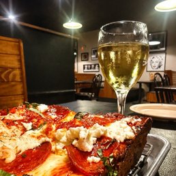 Detroit Style Pizza Detroit Style Pizza