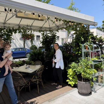 Il Bacio Trattoria - outdoors - Pizza Near Me - Bronxville, New York Il Bacio Trattoria - outdoors - Pizza Near Me - Bronxville, New York