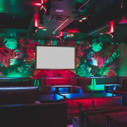 Josephine Lounge