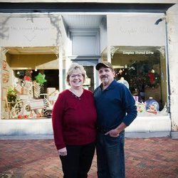 Simplee Stated Gifts & The Frame Shoppe