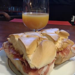 Palacio de Bornos - Desayunito rico