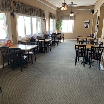 Freeborne's Eatery & Lodge - American Near Me - Laurel Springs, North Carolina
