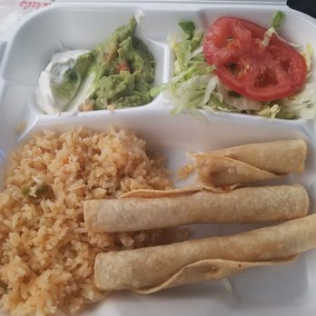 Taqueria Jalisco - Chicken Flautas. Just ok. - Mexican Near Me - Clovis, New Mexico